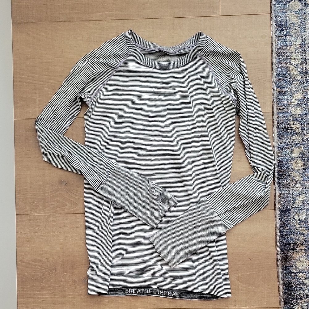lululemon athletica Gray Striped Long Sleeve Top